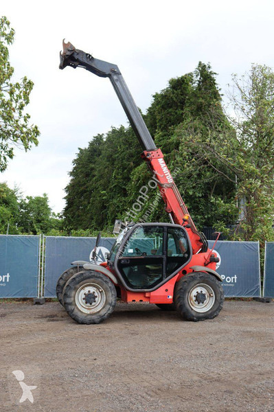 伸缩臂叉车 Manitou