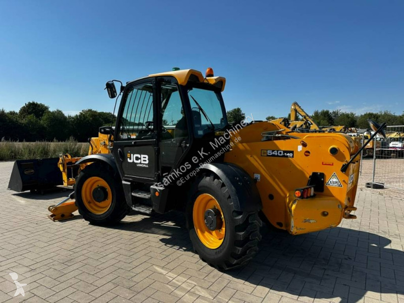 Carretilla telescópica JCB HiViz...
