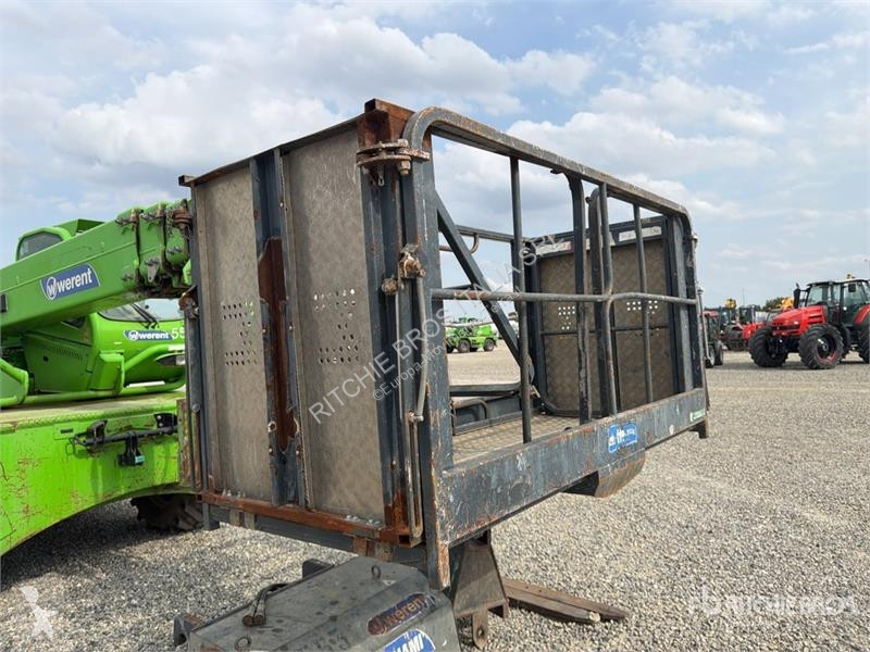 Телескопічний навантажувач Merlo 45.21 Telehandler
