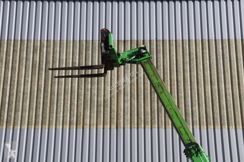Merlo P27.6 PLUS telescopic handler