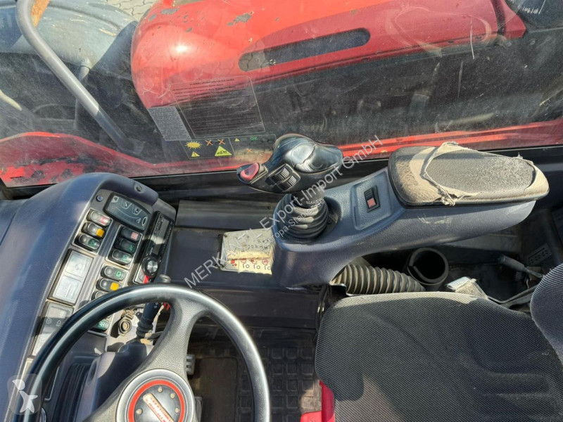 رافعة شوكية تلسكوبية Manitou  MLT 845-120 H