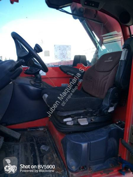 رافعة شوكية تلسكوبية Manitou MT 835