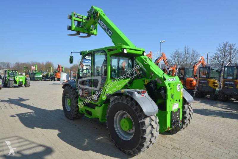 Încărcător telescopic Merlo 50.8T