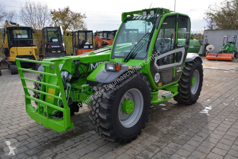 Încărcător telescopic Merlo TF 35.7-140
