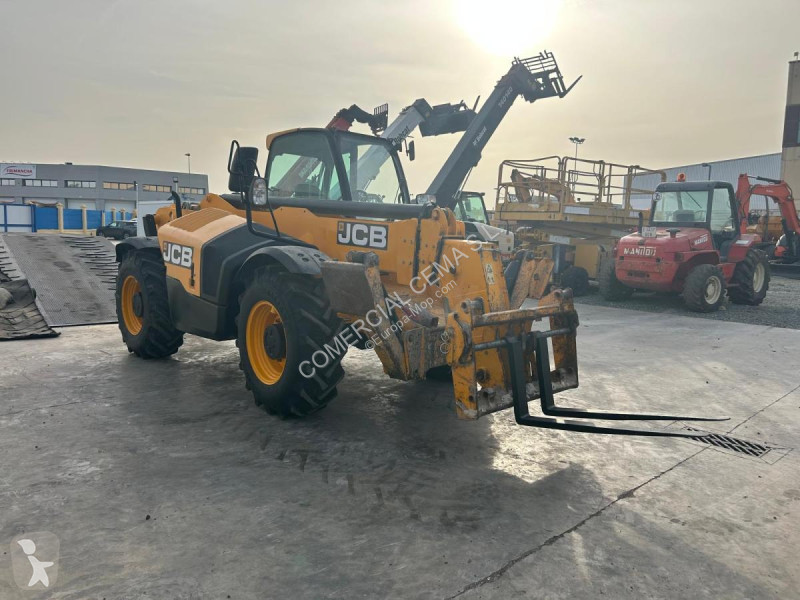 Chariot télescopique JCB
