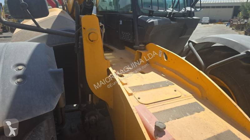 Teleskoplastare JCB