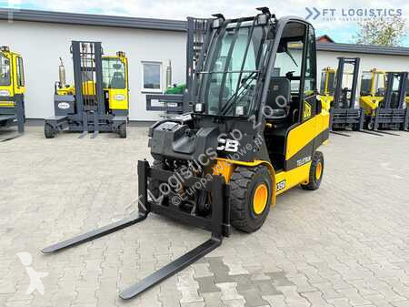 Încărcător telescopic JCB