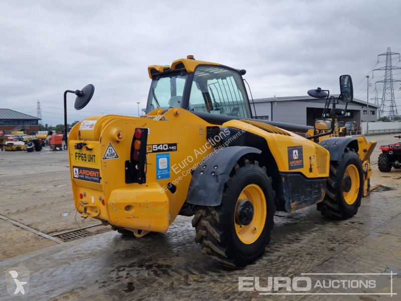 رافعة شوكية تلسكوبية JCB 540-140 Hi Viz