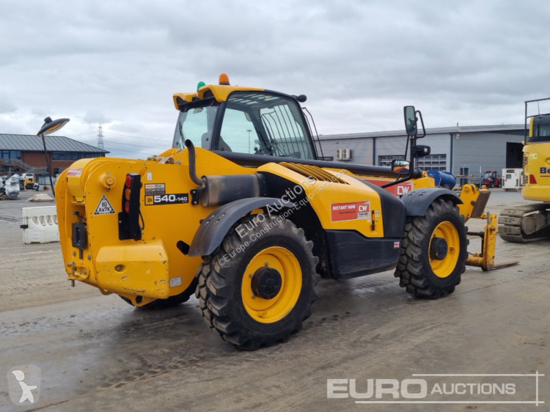 رافعة شوكية تلسكوبية JCB 540-140 Hi Viz