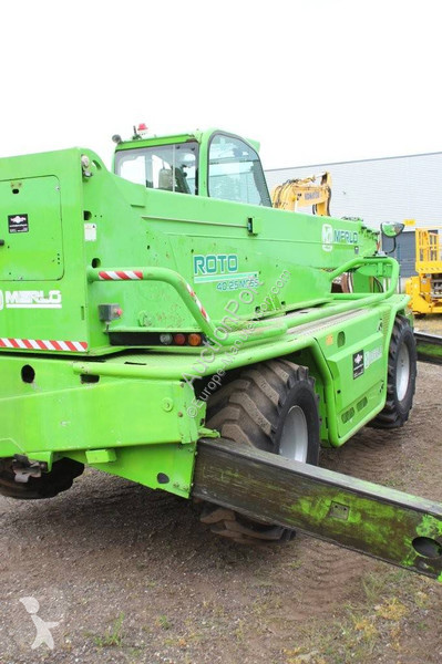 Teleskopisk truck Merlo ROTO 40.25 MCSS