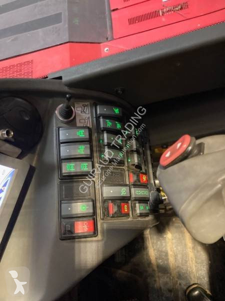Teleskopický manipulátor Manitou MRT 3255