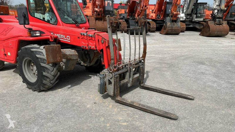 Teleskopický manipulátor Merlo P38.13