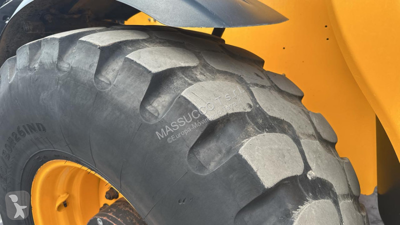Sollevatori telescopici JCB AGROPLUS 560-80