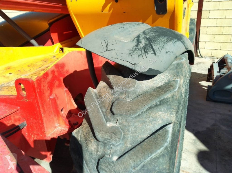 رافعة شوكية تلسكوبية Manitou