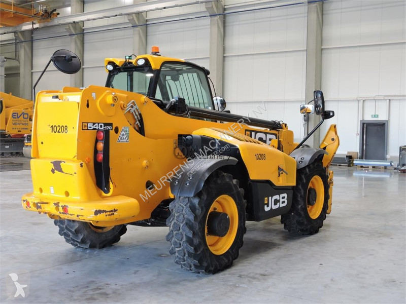 رافعة شوكية تلسكوبية JCB