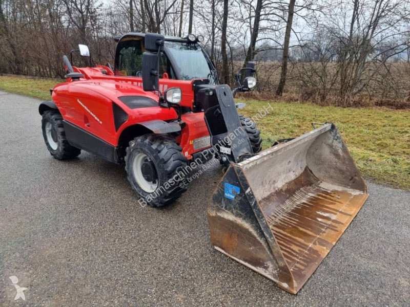 رافعة شوكية تلسكوبية Manitou