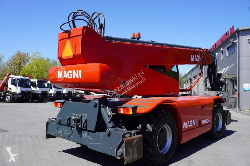 Телескопический погрузчик Magni 5.26