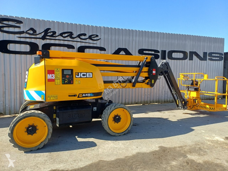 Plataforma elevadora JCB  A45EH