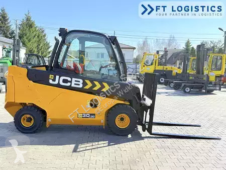 Teleskopický manipulátor JCB
