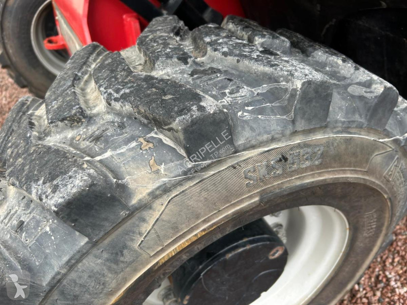 Teleskopický manipulátor Manitou  MT625