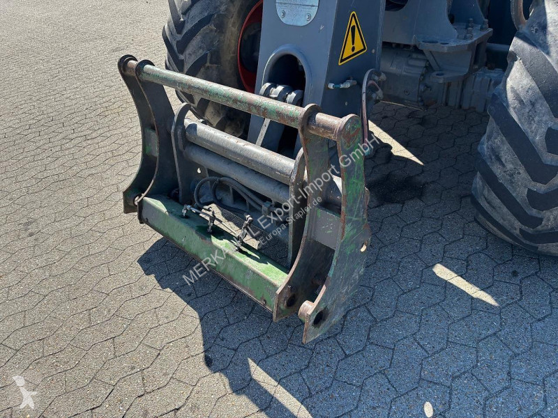 رافعة شوكية تلسكوبية Claas  SCORPION 7030