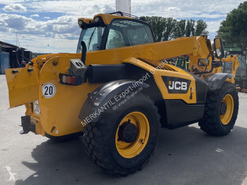 رافعة شوكية تلسكوبية JCB DE 34km/h