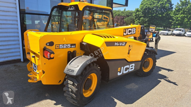 Teleskopický manipulátor JCB  525-60