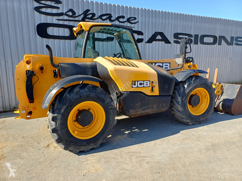 رافعة شوكية تلسكوبية JCB T4F