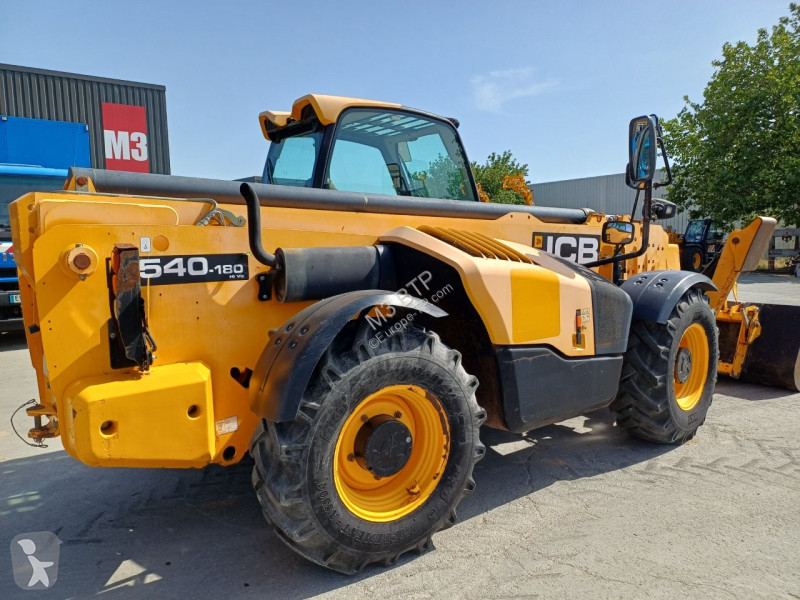 رافعة شوكية تلسكوبية JCB  540-180CORRT4F