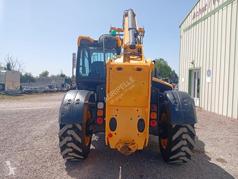 رافعة شوكية تلسكوبية JCB