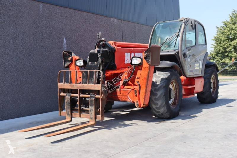 رافعة شوكية تلسكوبية Manitou