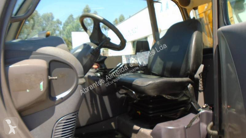 رافعة شوكية تلسكوبية Manitou