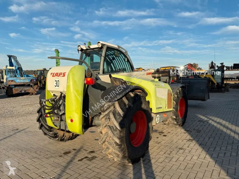 Телескопический погрузчик Claas 7040