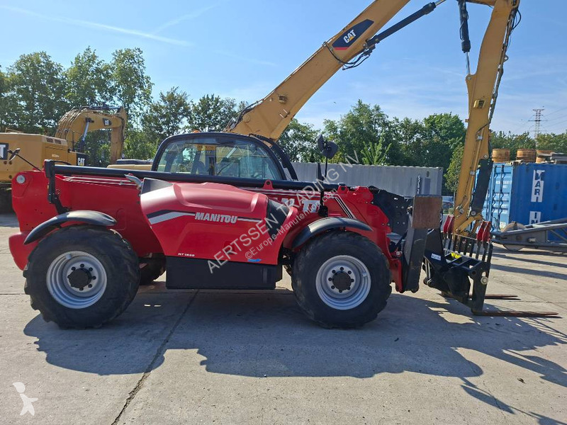 رافعة شوكية تلسكوبية Manitou
