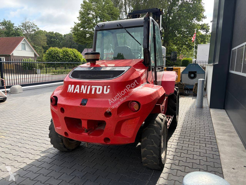 Teleskopický manipulátor Manitou M30-4