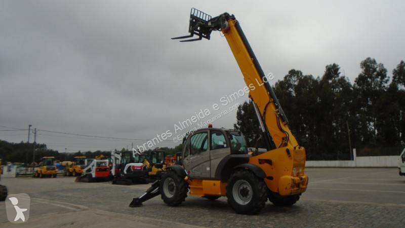 رافعة شوكية تلسكوبية Manitou