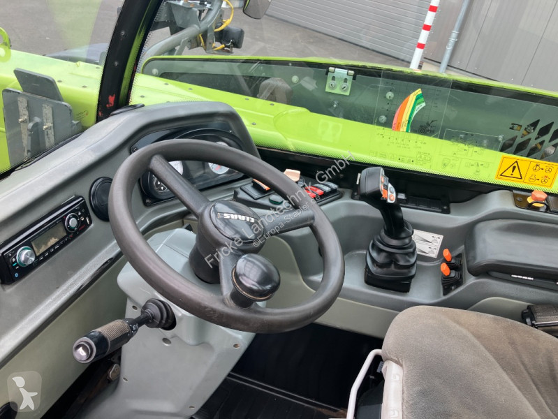 رافعة شوكية تلسكوبية Claas 741 Varipower