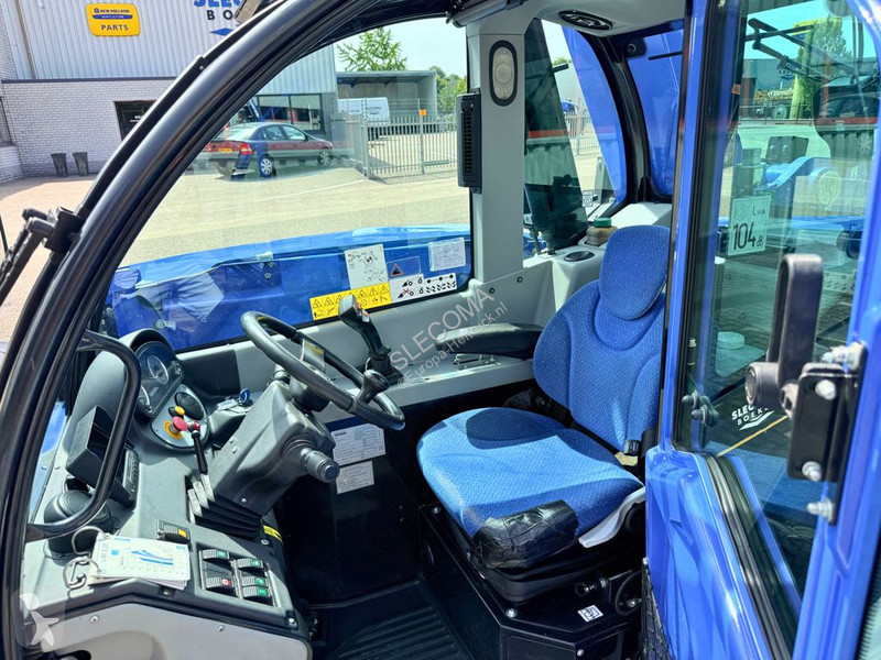رافعة شوكية تلسكوبية New Holland LM5.25 Verreiker