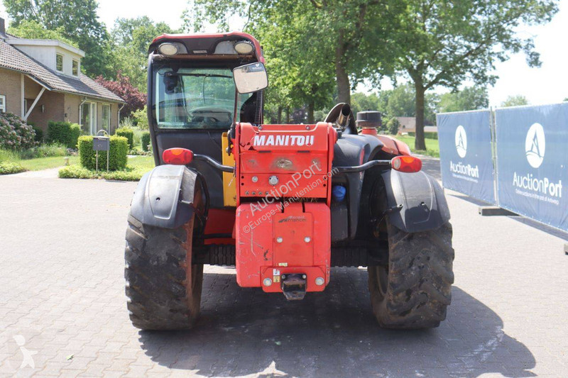 Телескопичен товарач Manitou