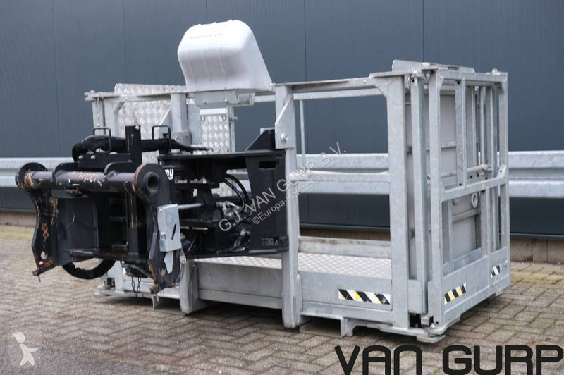 رافعة شوكية تلسكوبية Manitou PSE 4400 / 1000d...