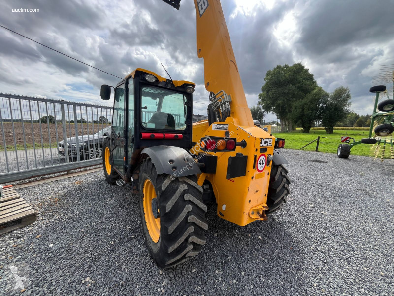 伸缩臂叉车 JCB