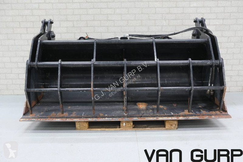 Verreiker Manitou Pelikaanbak mestvork 240 cm