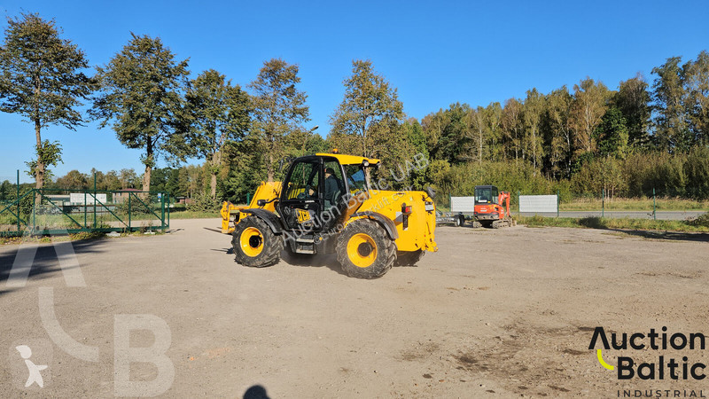 Încărcător telescopic JCB Agri Xtra