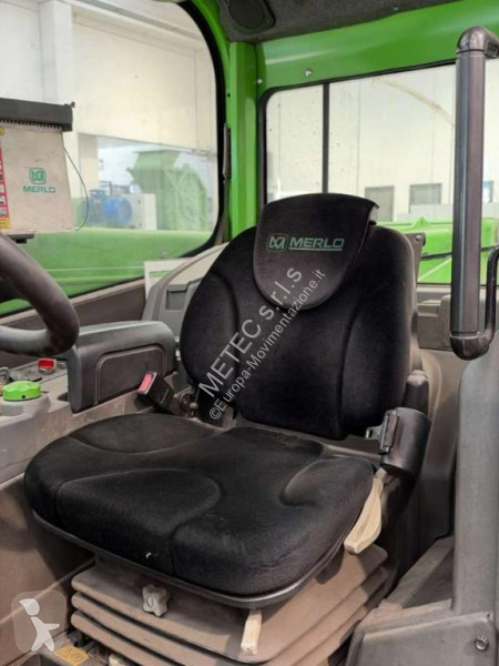 Teleskopický vozík Merlo P 40.14