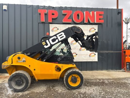 Chariot télescopique JCB