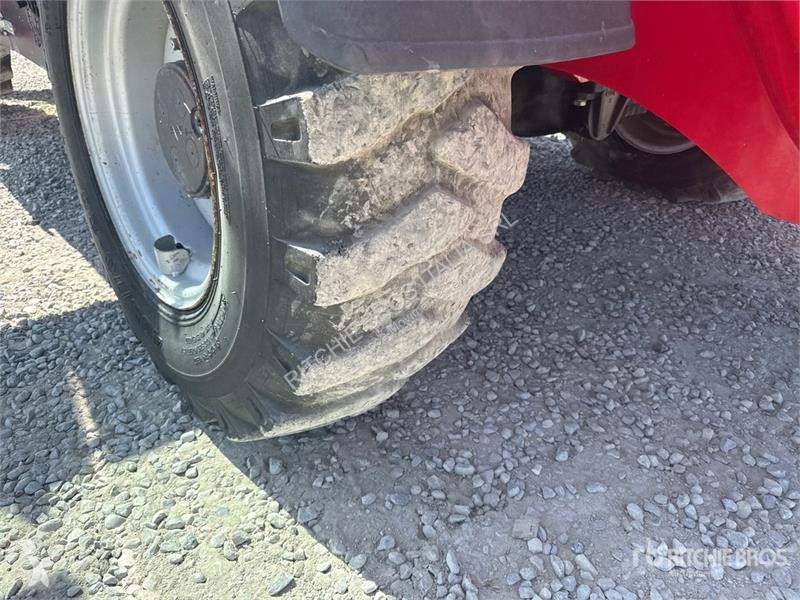 Телескопічний навантажувач  14.42 Telehandler