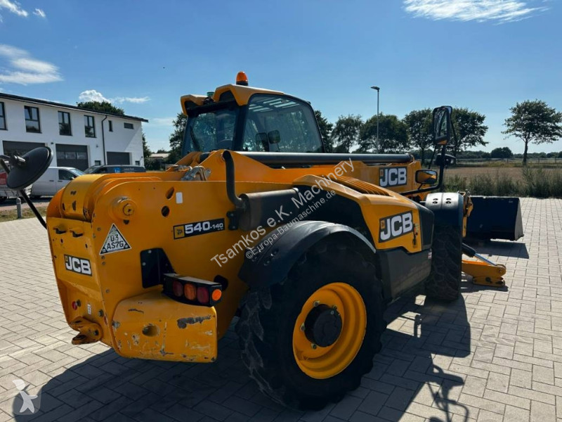 Carretilla telescópica JCB HiViz...