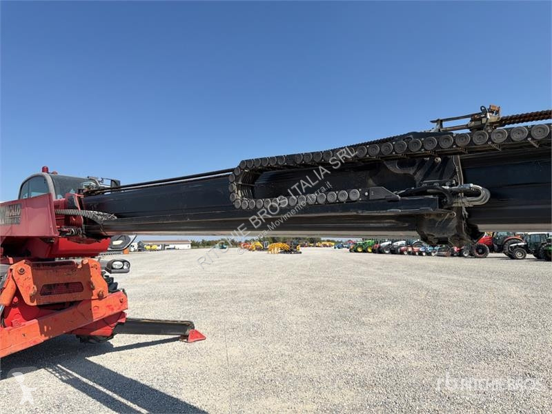 伸缩臂叉车 Manitou MRT 2540 ST3 Telehandler