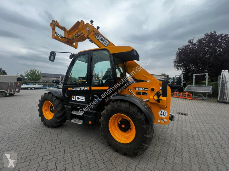 رافعة شوكية تلسكوبية JCB  542-70 AGRI XTRA...