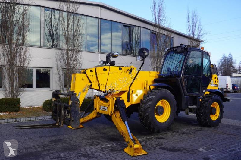 Încărcător telescopic JCB 540-200